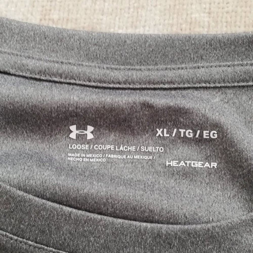 Under Armour Grey Loose Fit Heat Gear T-Shirt Size XL - Picture 2 of 6